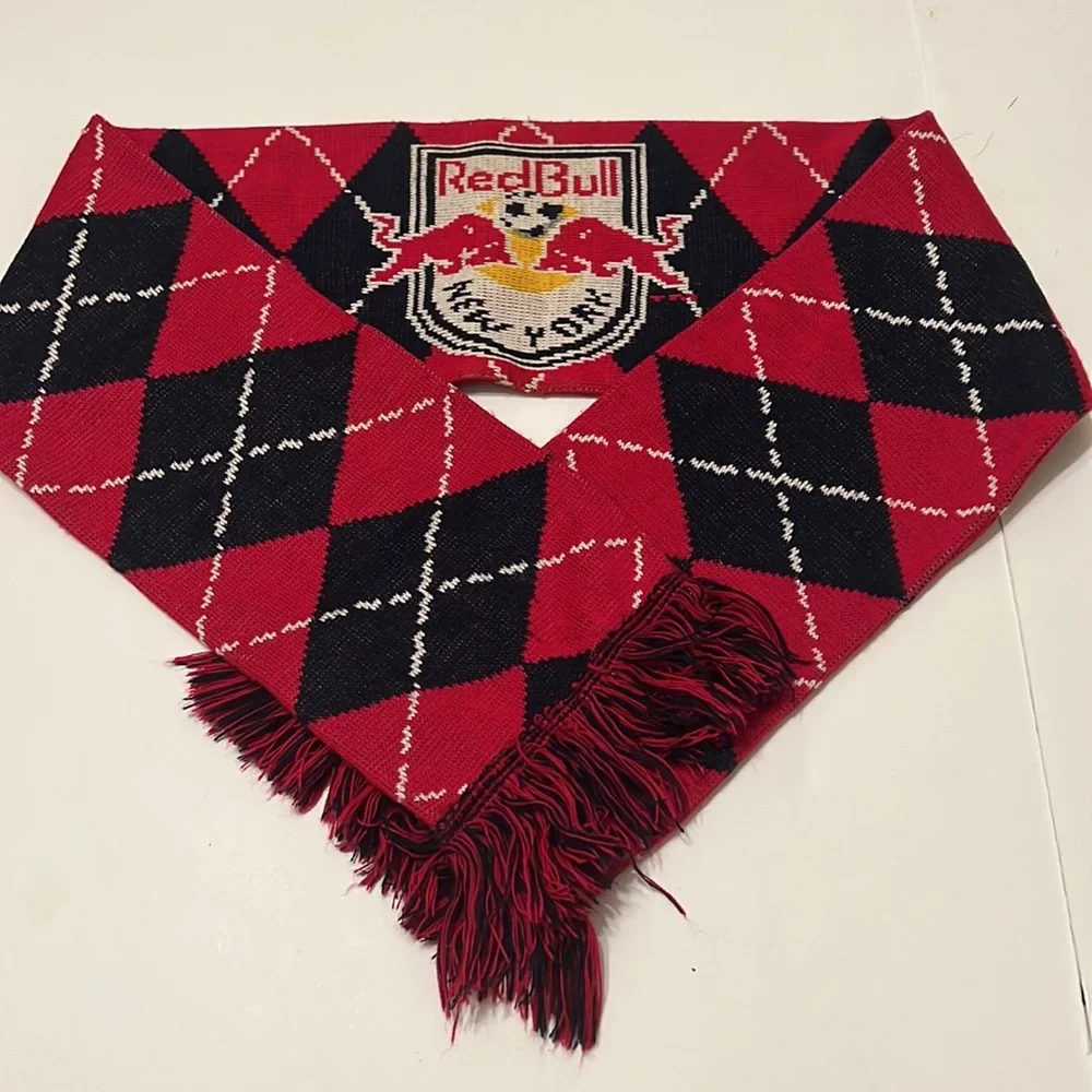 NY Red Bulls winter scarf